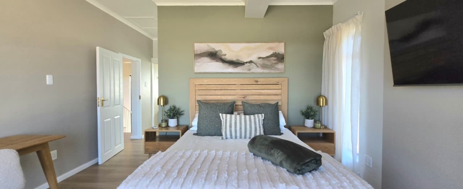 3 Bedroom Property for Sale in Kleinbaai Western Cape